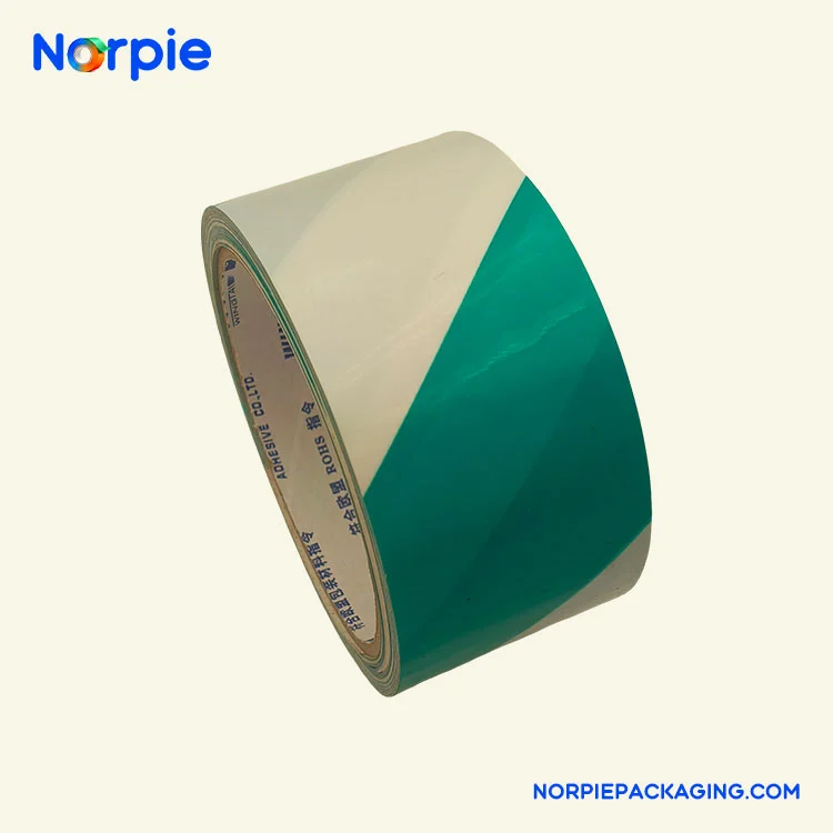 Ruban d'avertissement vert et blanc